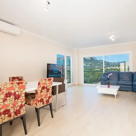 Abahana Villas Noam Villa *